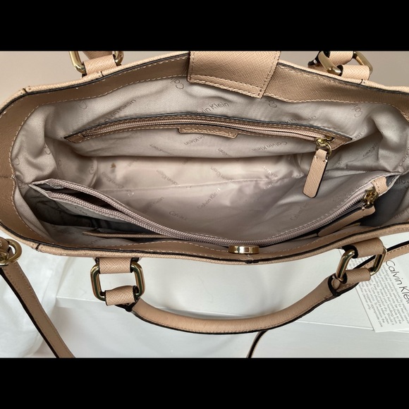 Calvin Klein NWOT top handle satchel bag - Picture 3 of 8